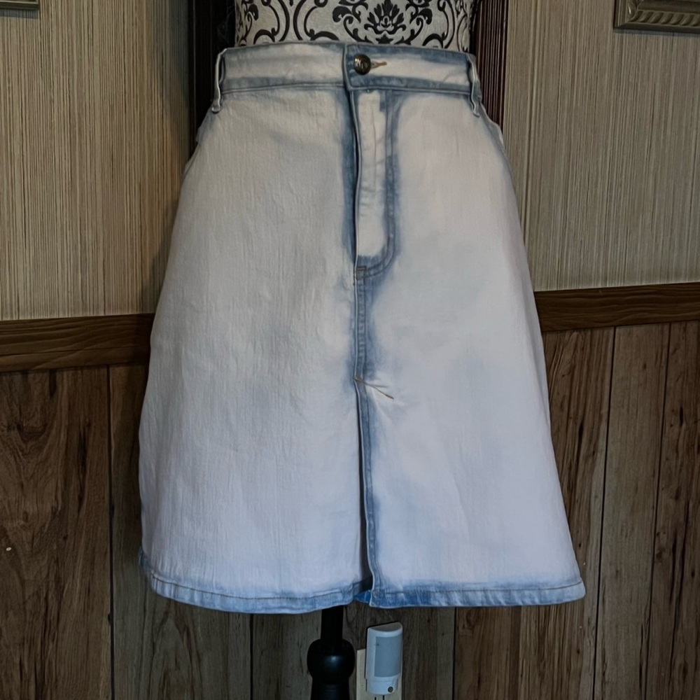 Fubu Denim skirt size 24W (NWT )